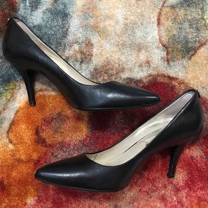 Michael Kors leather heels!